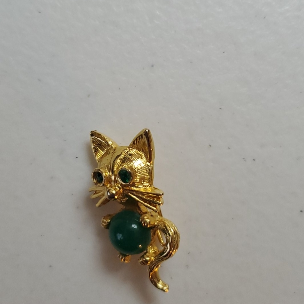 Cat Pin